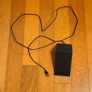 Atomi folded cell phone charger. USB. Black